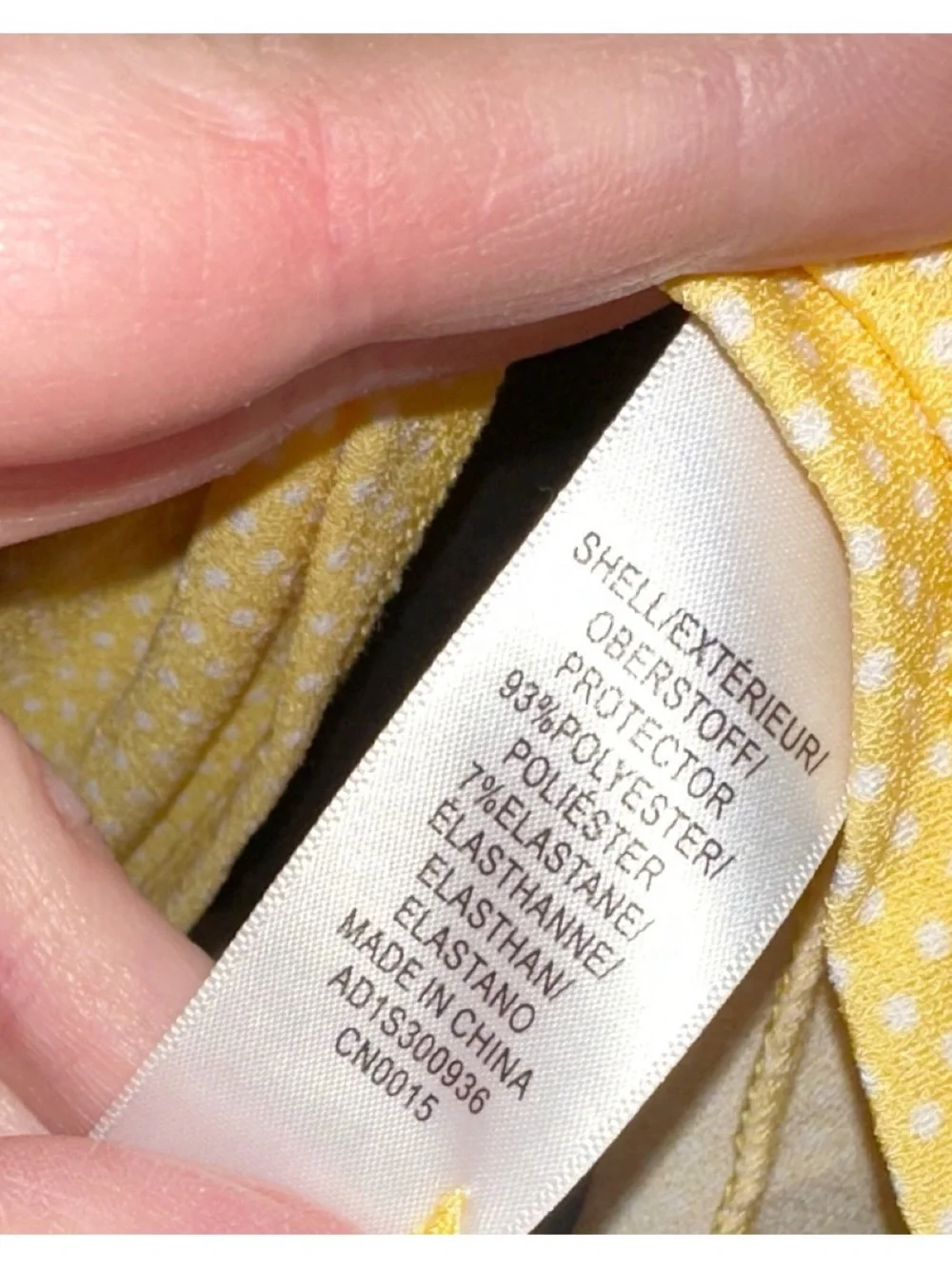 Adrianna Papell Yellow Smocked Ruffled Cap Sleeve top size Medium - Picture 5 of 5